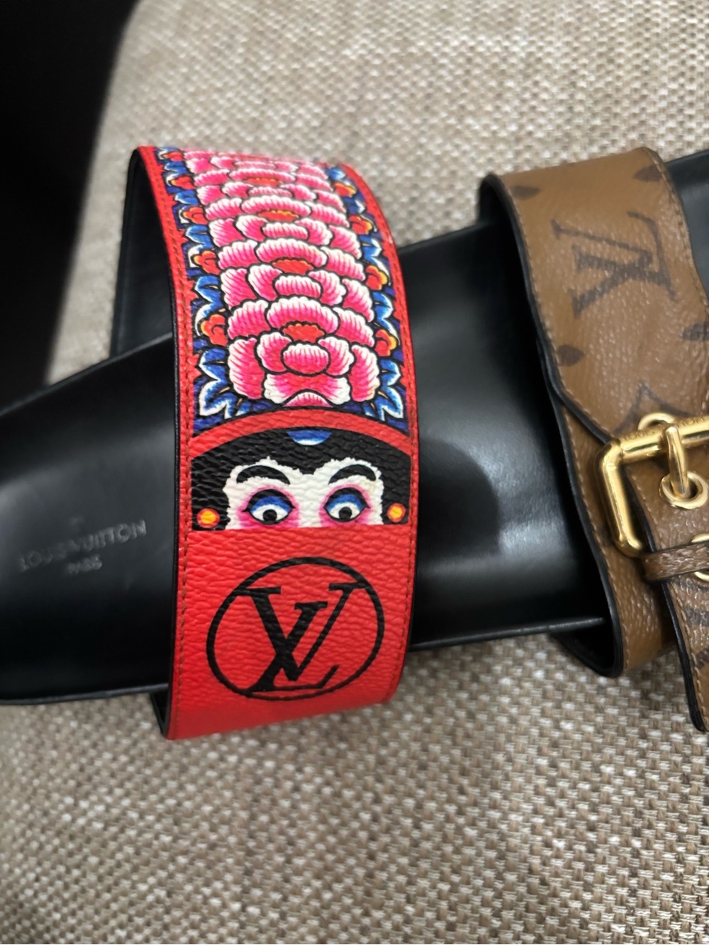 Louis Vuitton bomdia sandals - Picture 8 of 10